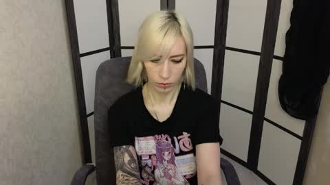 Snapshot of black_orchides chatting on 04/02/26, 08:23 Emily online show from 04/02/26, 08:23