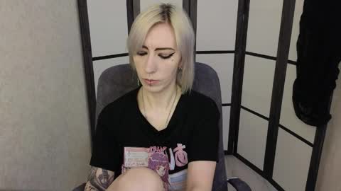 Snapshot of black_orchides chatting on 04/07/26, 08:37 Emily online show from 04/07/26, 08:37