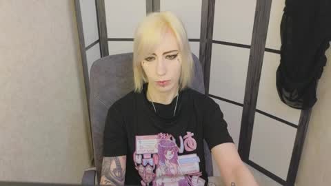 Snapshot of black_orchides chatting on 04/08/26, 08:36 Emily online show from 04/08/26, 08:36