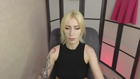 Snapshot of black_orchides chatting on 07/07/26, 08:29 Emily online show from 07/07/26, 08:29