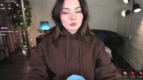 Snapshot of black_pant3r chatting on 03/11/26, 03:23 Mon Mon online show from 03/11/26, 03:23