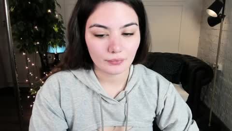 Snapshot of black_pant3r chatting on 04/03/26, 02:42 Mon Mon online show from 04/03/26, 02:42