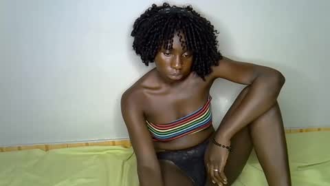 black_queeni online show from 11/18/25, 06:56