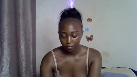 Snapshot of black_rosey chatting on 11/02/25, 09:17 veraa online show from 11/02/25, 09:17