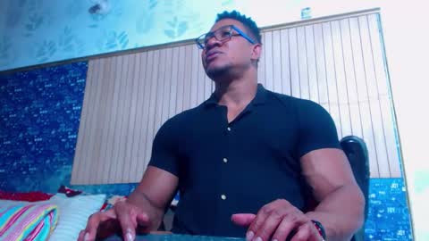 Snapshot of black_seus85 chatting on 03/23/26, 08:46 duglas online show from 03/23/26, 08:46