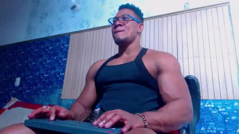 Snapshot of black_seus85 chatting on 03/28/26, 10:20 duglas online show from 03/28/26, 10:20