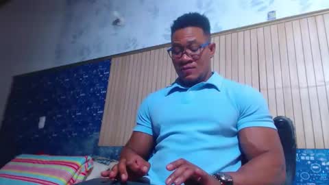 Snapshot of black_seus85 chatting on 04/03/26, 10:08 duglas online show from 04/03/26, 10:08