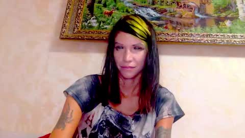 Kristin online show from 09/18/25, 01:13