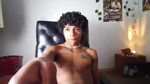 Snapshot of black_tentationx chatting on 02/18/25, 04:26 black_tentationx online show from 02/18/25, 04:26