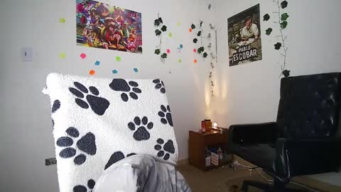 Snapshot of black_tentationx chatting on 02/18/25, 07:32 black_tentationx online show from 02/18/25, 07:32