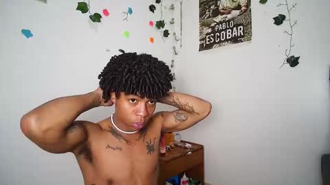 Snapshot of black_tentationx chatting on 02/18/25, 10:36 black_tentationx online show from 02/18/25, 10:36