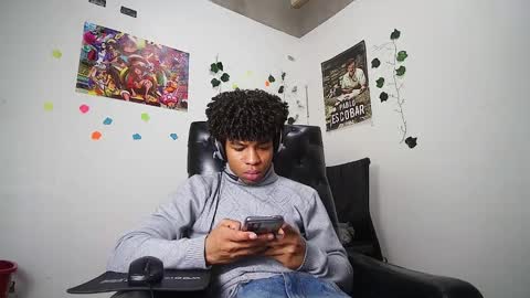 Snapshot of black_tentationx chatting on 02/26/25, 04:25 black_tentationx online show from 02/26/25, 04:25