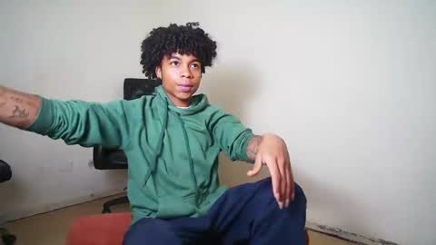 Snapshot of black_tentationx chatting on 03/07/25, 03:29 black_tentationx online show from 03/07/25, 03:29