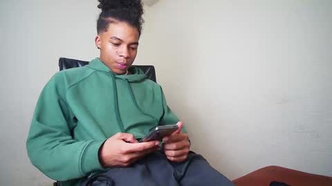 Snapshot of black_tentationx chatting on 03/09/25, 04:27 black_tentationx online show from 03/09/25, 04:27