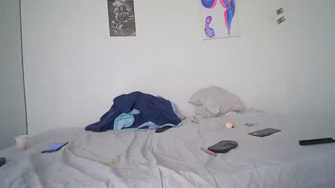 Snapshot of black_tentationx chatting on 06/21/26, 05:43 black_tentationx online show from 06/21/26, 05:43