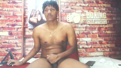 Snapshot of blackandaxel2 chatting on 02/16/26, 10:50 BlackAndAxel online show from 02/16/26, 10:50