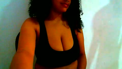 Snapshot of blackandwhitesex0123 chatting on 03/18/26, 03:04 blackandwhitesex0123 online show from 03/18/26, 03:04