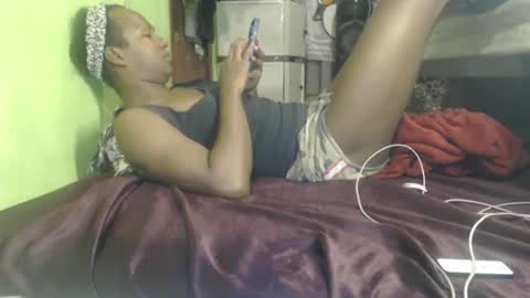 Snapshot of blackasiancockts chatting on 04/18/26, 12:42 Crystal online show from 04/18/26, 12:42