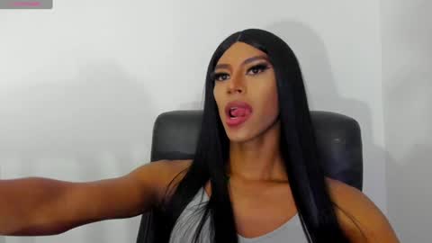 Nina online show from 01/12/25, 05:44