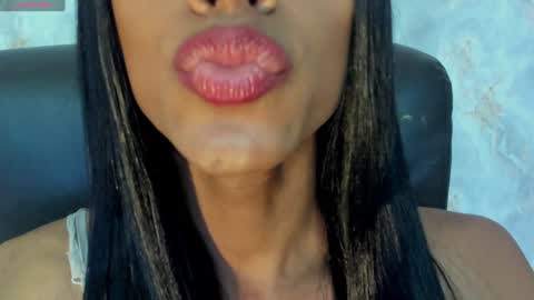 Nina online show from 01/16/25, 11:04