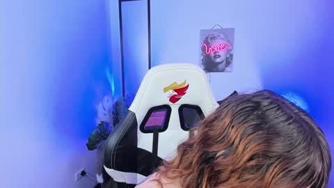 Snapshot of blackberry_s chatting on 02/03/25, 03:06 Sophie online show from 02/03/25, 03:06