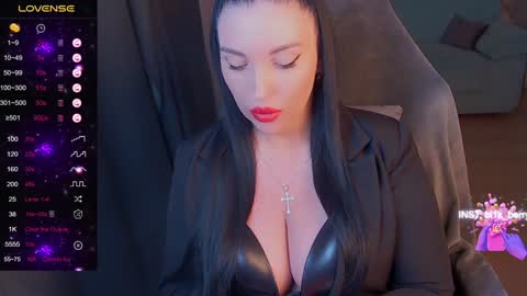 Snapshot of blackberry_star chatting on 12/28/24, 07:33 blackberry_star online show from 12/28/24, 07:33