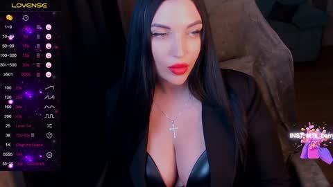 Snapshot of blackberry_star chatting on 01/25/25, 10:29 blackberry_star online show from 01/25/25, 10:29