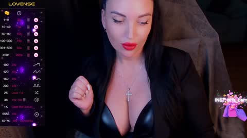 Snapshot of blackberry_star chatting on 01/26/25, 10:45 blackberry_star online show from 01/26/25, 10:45