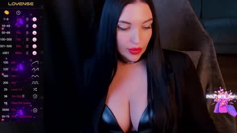 Snapshot of blackberry_star chatting on 02/07/25, 11:01 blackberry_star online show from 02/07/25, 11:01