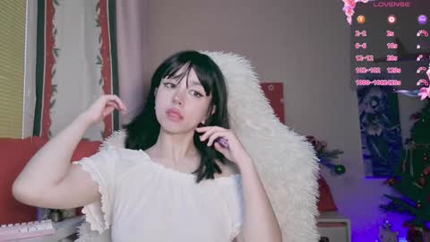 Snapshot of blackberrybae chatting on 12/16/24, 03:51 Berry online show from 12/16/24, 03:51