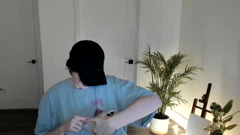 Ella online show from 11/07/25, 10:04