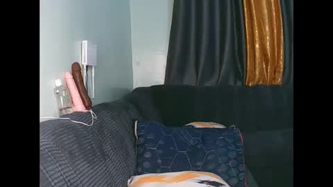 candy online show from 01/10/26, 05:48