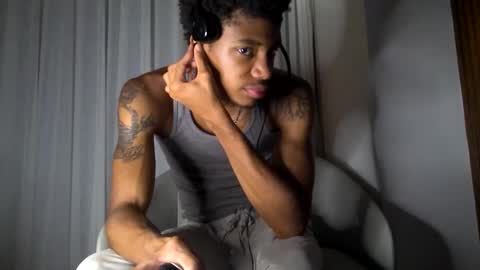 Snapshot of blackbulltitus chatting on 09/10/25, 05:51 BlackBullTitus online show from 09/10/25, 05:51