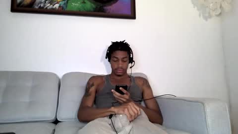 Snapshot of blackbulltitus chatting on 10/21/25, 11:38 BlackBullTitus online show from 10/21/25, 11:38