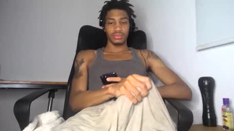 Snapshot of blackbulltitus chatting on 06/01/26, 04:58 BlackBullTitus online show from 06/01/26, 04:58