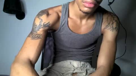 Snapshot of blackbulltitus chatting on 06/25/26, 05:12 BlackBullTitus online show from 06/25/26, 05:12