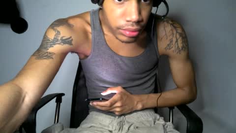 Snapshot of blackbulltitus chatting on 07/10/26, 04:06 BlackBullTitus online show from 07/10/26, 04:06