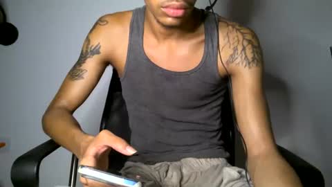 Snapshot of blackbulltitus chatting on 07/12/26, 02:46 BlackBullTitus online show from 07/12/26, 02:46