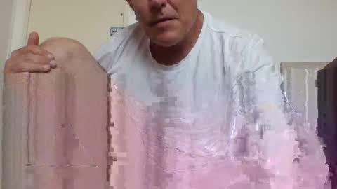 Snapshot of blackdog71 chatting on 02/04/25, 02:07 blackdog71 online show from 02/04/25, 02:07