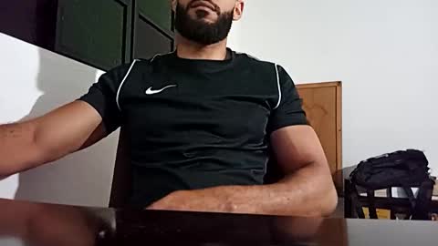 Snapshot of blackedbigdick chatting on 12/20/25, 10:17 blackedbigdick online show from 12/20/25, 10:17