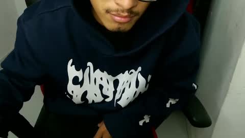 Snapshot of blackfox_desire chatting on 05/04/26, 06:26 mateo online show from 05/04/26, 06:26