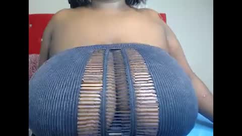 Snapshot of blackladyqx chatting on 02/12/25, 10:59 blackladyqx online show from 02/12/25, 10:59