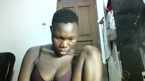 Snapshot of blackmarvel02 chatting on 11/14/25, 10:07 blackmarvel02 online show from 11/14/25, 10:07