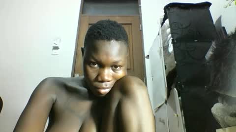 Snapshot of blackmarvel02 chatting on 11/19/25, 09:37 blackmarvel02 online show from 11/19/25, 09:37