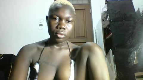 Snapshot of blackmarvel02 chatting on 12/01/25, 04:06 blackmarvel02 online show from 12/01/25, 04:06