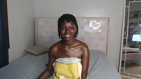 Snapshot of blackmelaninqueen chatting on 03/08/26, 10:35 Cleo online show from 03/08/26, 10:35