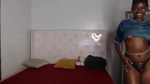 Snapshot of blackmelaninqueen chatting on 03/12/26, 12:39 Cleo online show from 03/12/26, 12:39