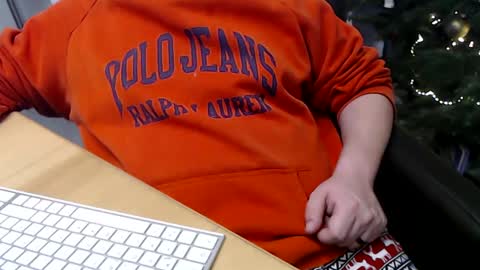 Snapshot of blackmusic chatting on 12/28/24, 10:02 blackmusic online show from 12/28/24, 10:02