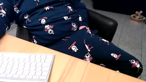 Snapshot of blackmusic chatting on 10/04/25, 10:19 blackmusic online show from 10/04/25, 10:19