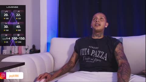 Snapshot of blackout9703 chatting on 02/05/26, 04:28 blackout9703 online show from 02/05/26, 04:28